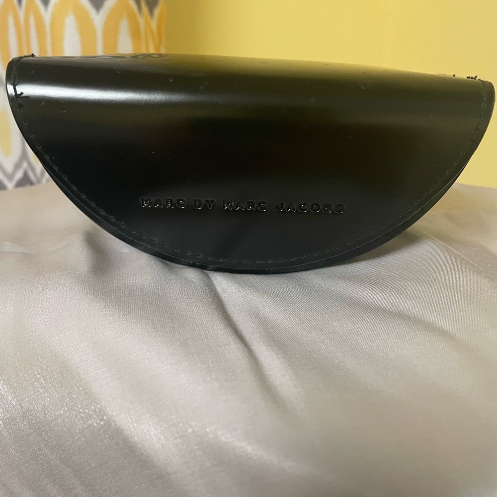 Fun Marc Jacob shades